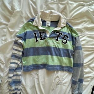 Urban Outfitters iets frans… cropped collared long sleeve sweater/shirt